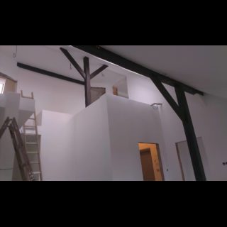 Nátěr dřevěných trámů