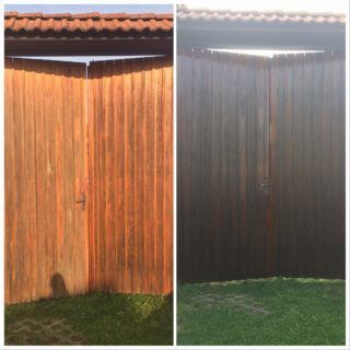 Nátěr dřevěných vrat